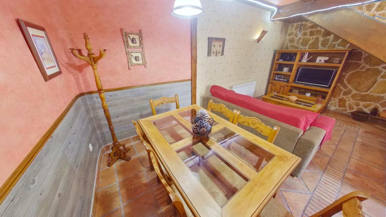 Casa Ruralrut En El Tiemblo A 1 Hora De Madrid Y A Pocos Minutos Del Castanar, Valle De Iruelas Y Embalses Exterior foto