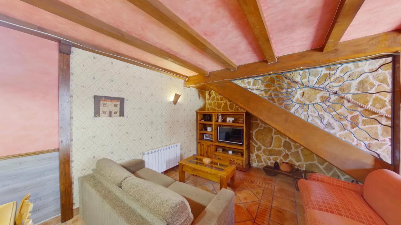 Casa Ruralrut En El Tiemblo A 1 Hora De Madrid Y A Pocos Minutos Del Castanar, Valle De Iruelas Y Embalses Exterior foto